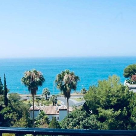 Apartamento Con Vistas Al Mar 内尔哈 外观 照片