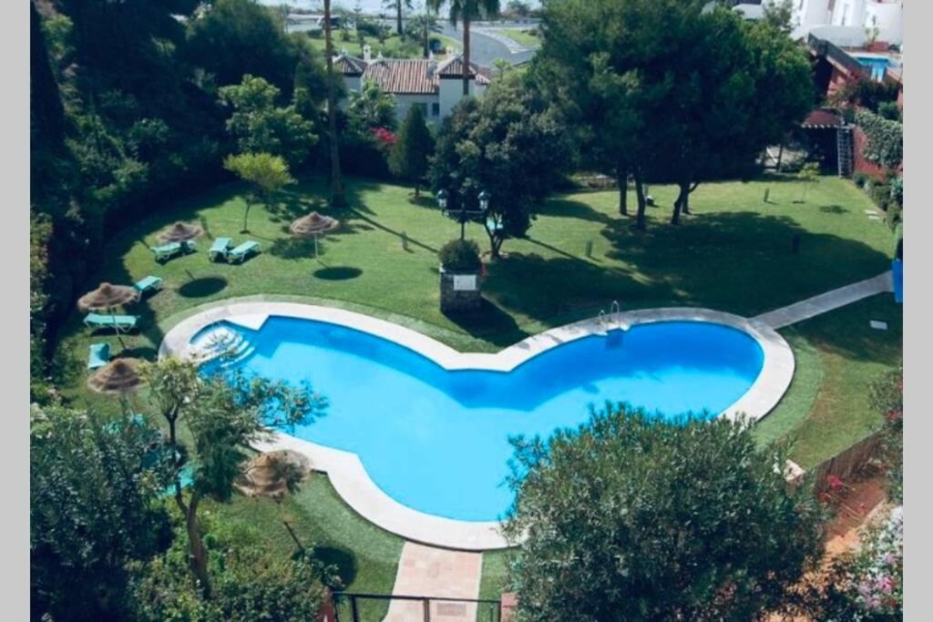 Apartamento Con Vistas Al Mar 内尔哈 外观 照片