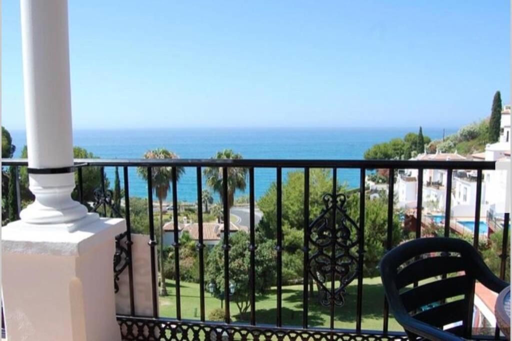 Apartamento Con Vistas Al Mar 内尔哈 外观 照片